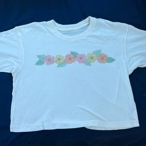 American Eagle Flower Crop Top! It fits true to size. Super cute for the summer!